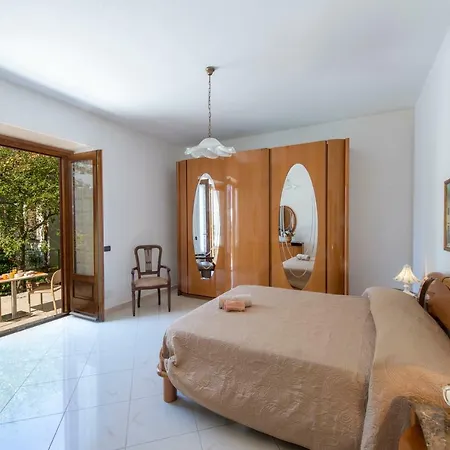 בית הארחה Da Zia Adele 3*